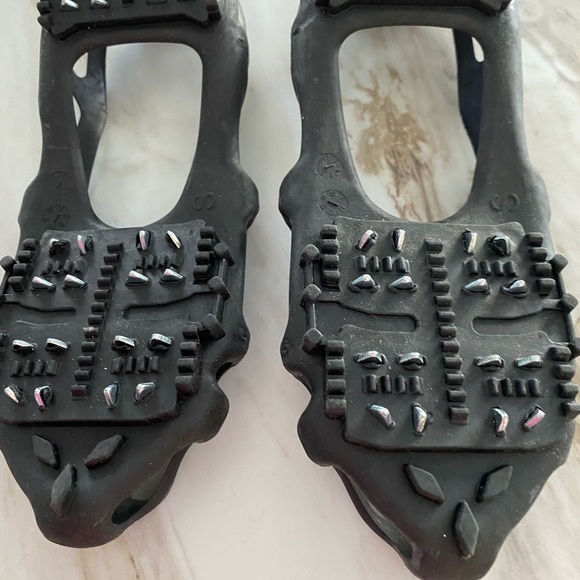 Quad Trek All Terrain Cleats Small - Picture 2 of 3